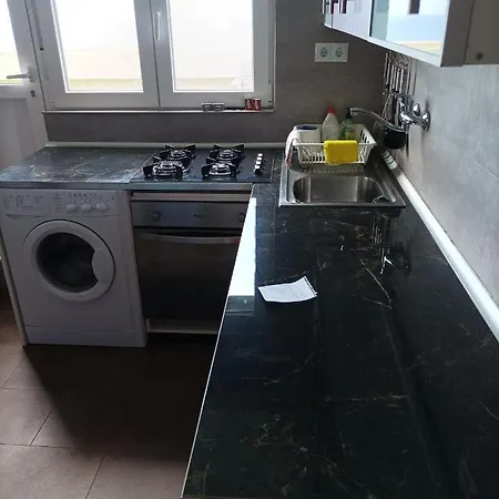 Apartment Mit Schoener Aussicht Und Terasse *