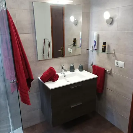 Apartament Mit Schoener Aussicht Und Terasse *